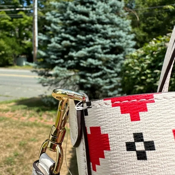 kate spade Bleecker Pixelated Hearts Grosgrain Printed Tote Bag NWT - Picture 3 of 10